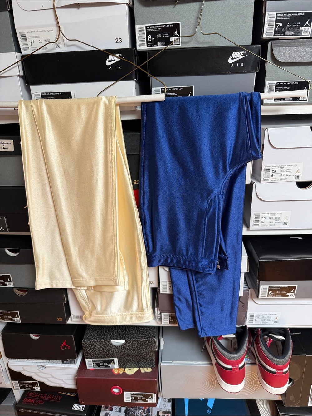 American apparel disco pants - royal size small
Cream size medium